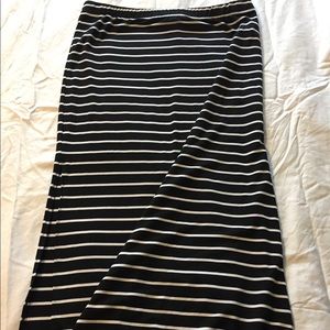 Point Zero Striped skirt